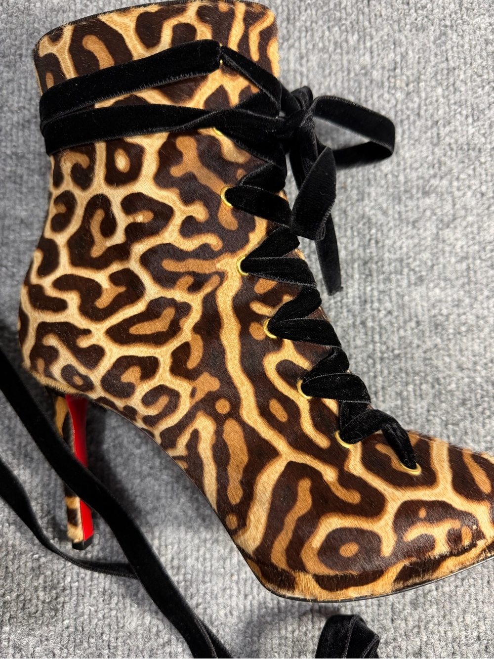 Christian Louboutin Circus Nana 100 Pony Hair Boots size 39. - Picture 7 of 13